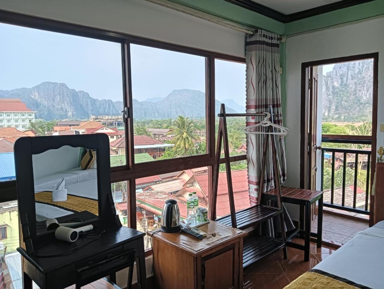 Bountang Riverside Hotel Vang Vieng Exterior foto
