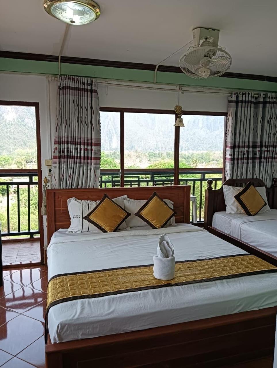 Bountang Riverside Hotel Vang Vieng Exterior foto