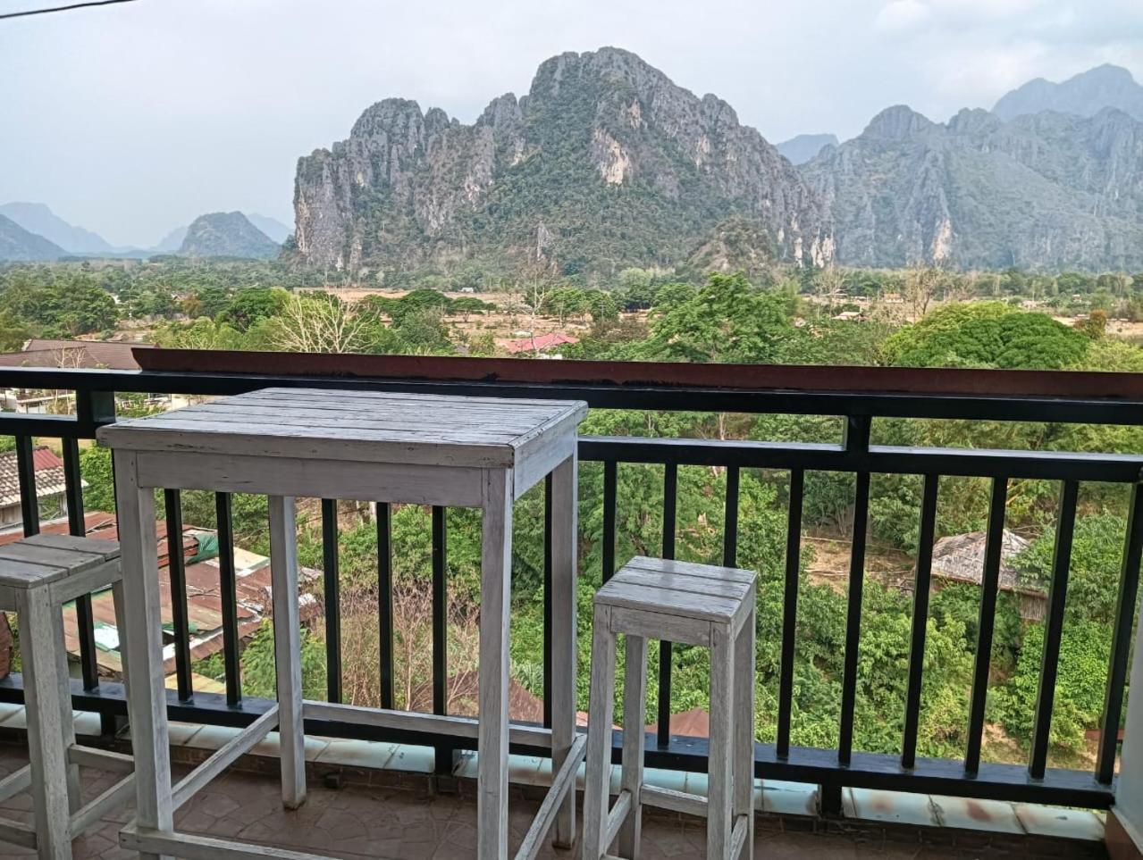 Bountang Riverside Hotel Vang Vieng Exterior foto