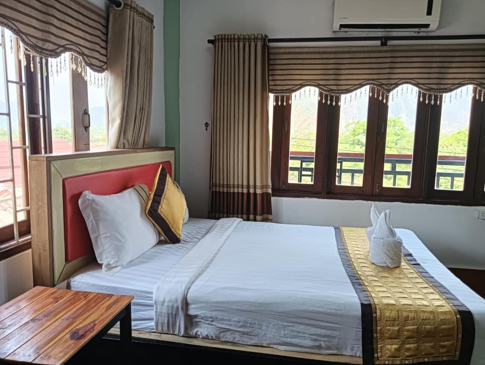 Bountang Riverside Hotel Vang Vieng Exterior foto
