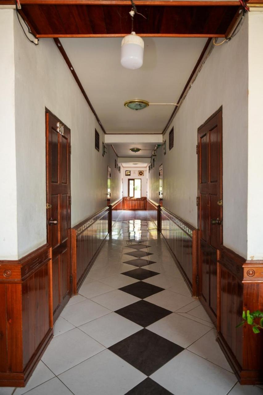 Bountang Riverside Hotel Vang Vieng Exterior foto